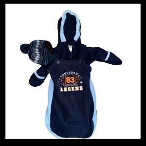 NWT Okie Dokie Newborn 2 Piece Pram Set Blue Fleece Football Size 0-3 Months Hat